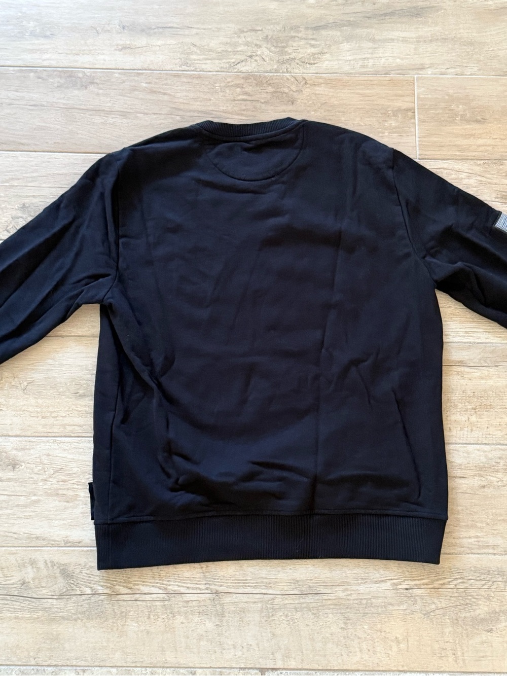 Fendi Black Crewneck with Silver FF Patch Motif - Picture 3 of 6
